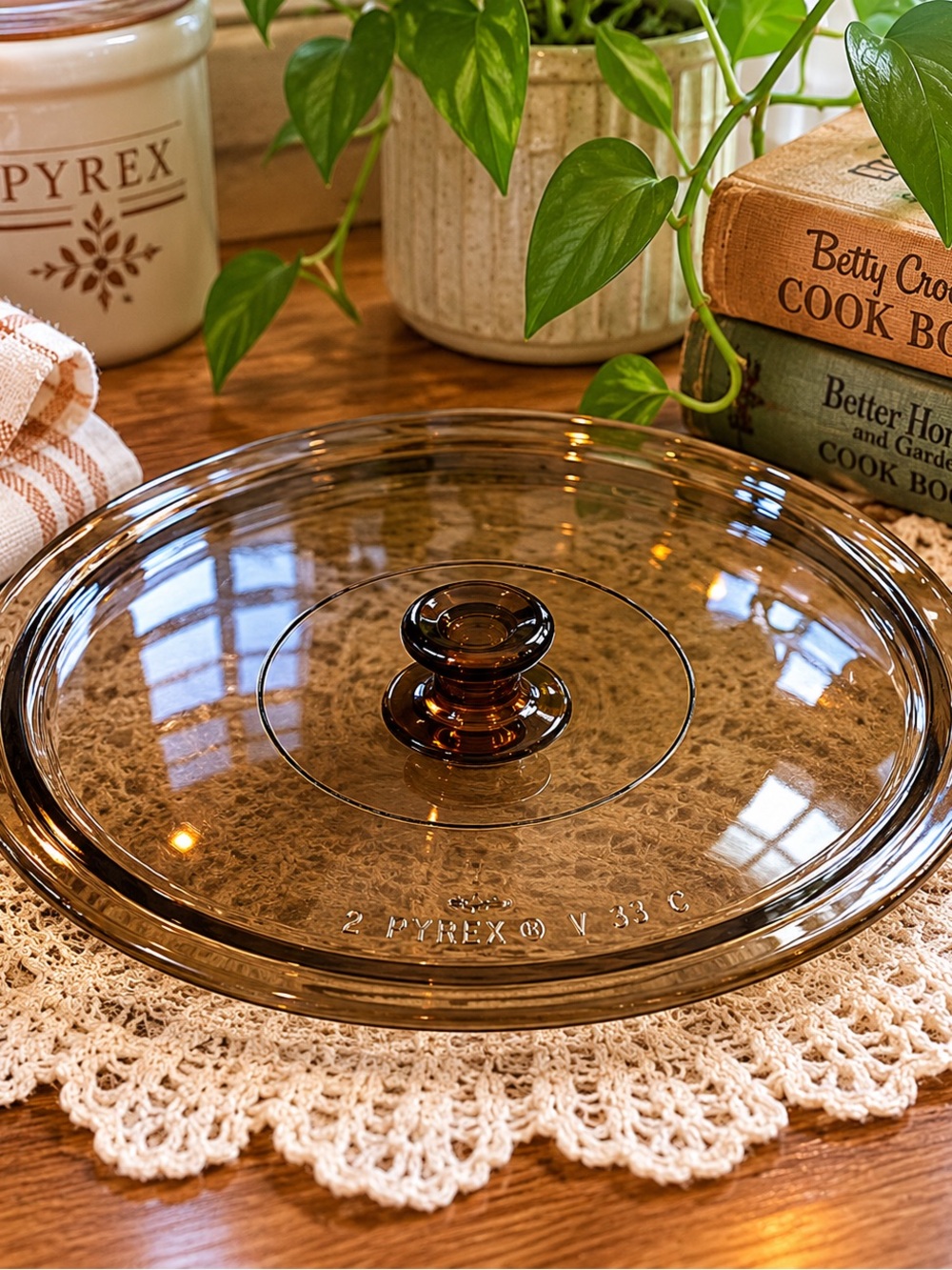 Vintage Amber Pyrex Replacement V 33 Round Brown Glass Lid 9.5”